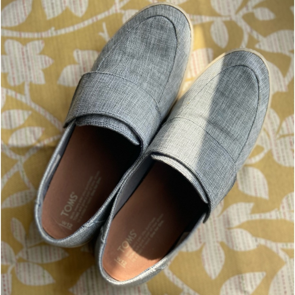 Toms canvas loafer
